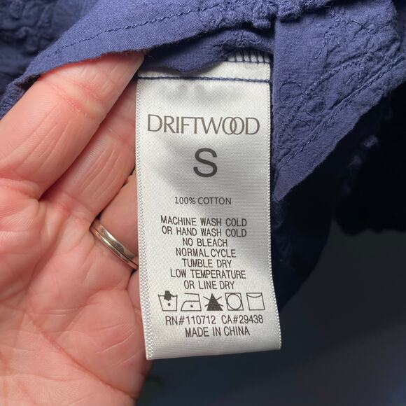 Driftwood Women's Small Navy Blue Eyelet Embroidered Floral Puff Peasant Blouse - Picture 10 of 10